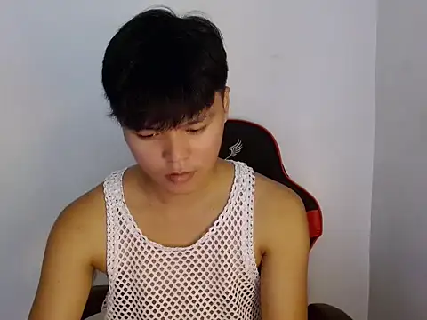 yourhotasiandoms' Webcam Show