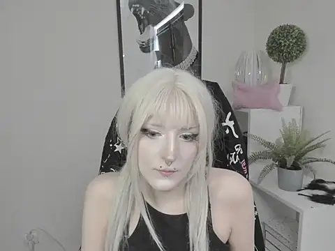NikaDream's Live XXX Chat
