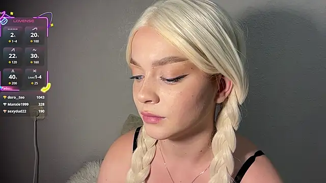 ElsaJeanX's Live XXX Chat