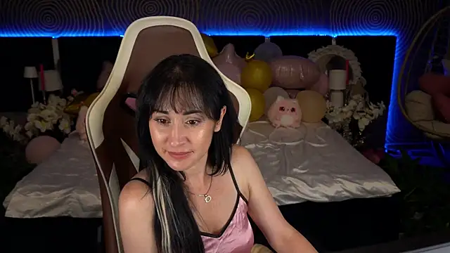 CarolinaaFoxyyy's Live XXX Chat