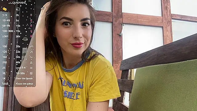 Fiery_Brunette_'s Live XXX Chat