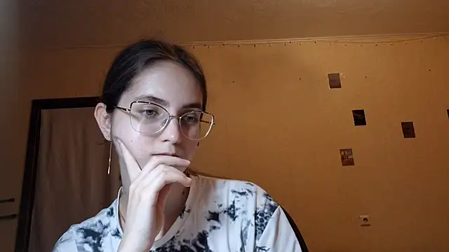 Katelemon's Webcam Show