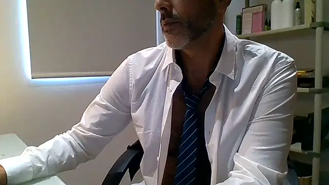 66MA69's Live XXX Chat