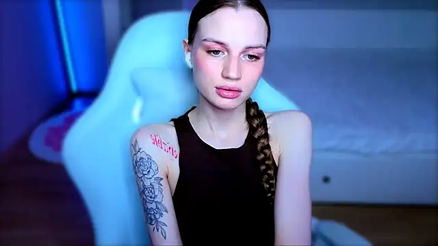 StellaLawless' Live XXX Chat