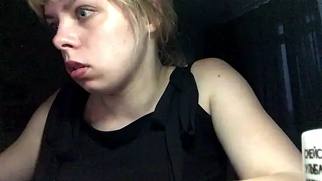 SERBIAN_KISS' Live XXX Chat