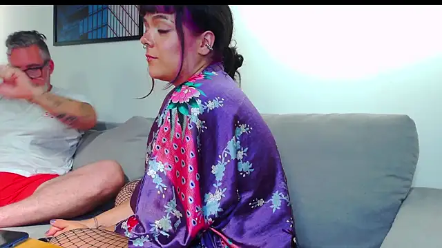 purple_em69's Live XXX Chat