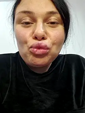 6Alice99's Live XXX Chat