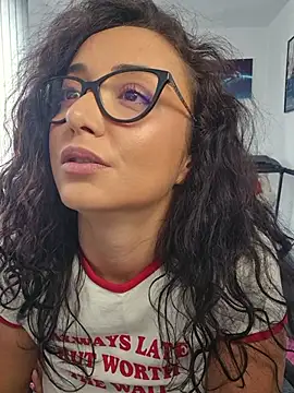 LilithBlaze_'s Live XXX Chat