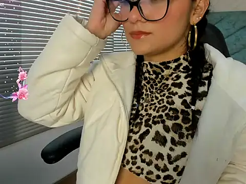 Chloe_rosee1's Live XXX Chat