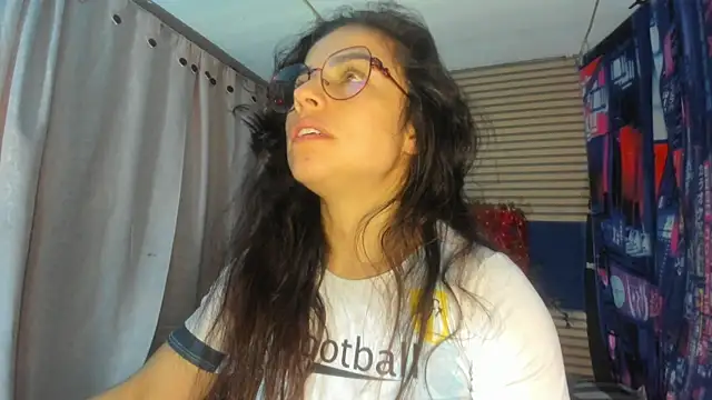 rosse_2504's Live XXX Chat