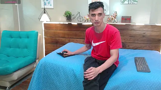 FelipeFriendly's Live XXX Chat