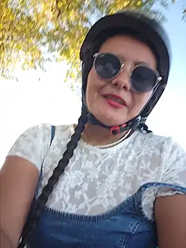 bellapaty's Live XXX Chat