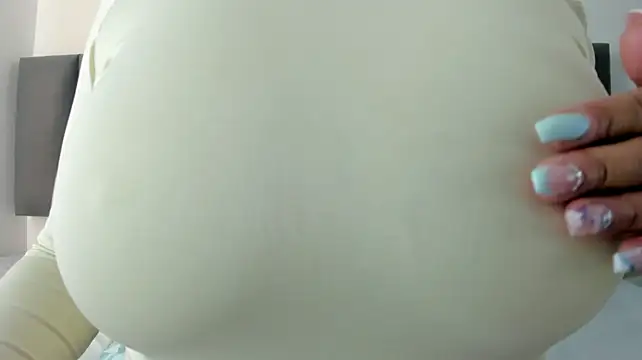 MaraOwen_'s Live XXX Chat