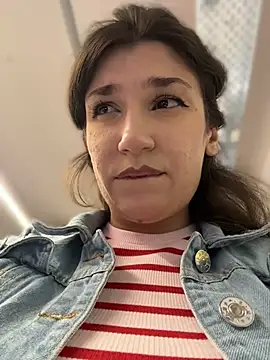 ScarletBloom_'s Live XXX Chat