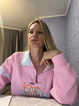 1Moonlight1's Live XXX Chat