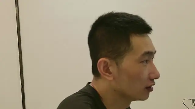 duzitengqq's Live XXX Chat