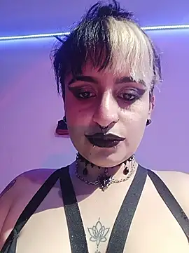 ValkiriaFoX's Live XXX Chat