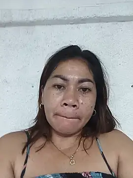 SweetChubbyMommy_02's Live XXX Chat