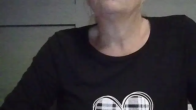 NaughtyEnglish_kiera45_'s Live XXX Chat
