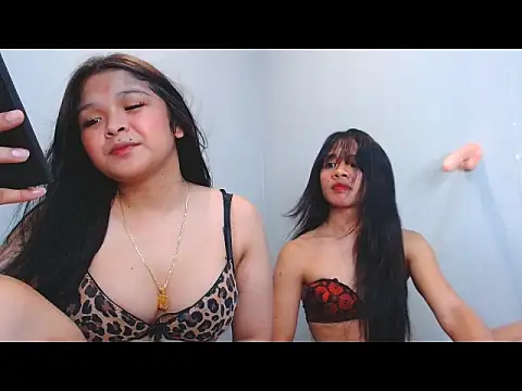 YunaBigCock's Live XXX Chat