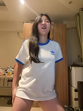 LXR77887's Live XXX Chat