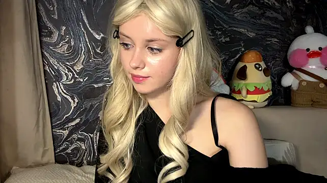 BundtAmely's Live XXX Chat