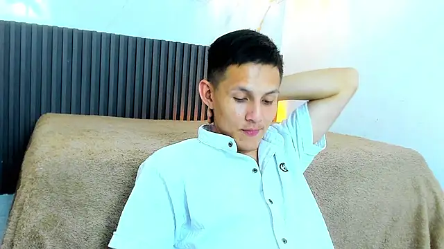 IzanArias' Live XXX Chat