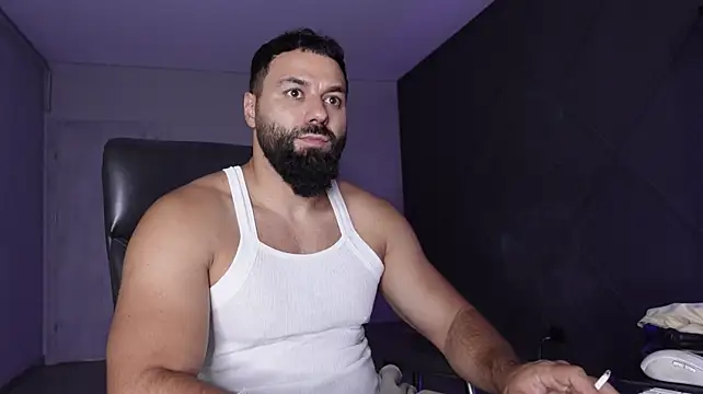 mattmasterss' Live XXX Chat