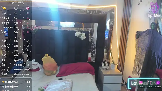 Red_juligp - Titflash and squeeze + Lush max 1mn