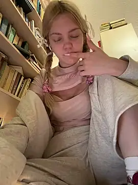 Elsawhere - BIG BOOBS OUT IN TAXI! DRIVER CAN NOTICE