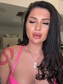 KylieKroftt - set my pussy on fire