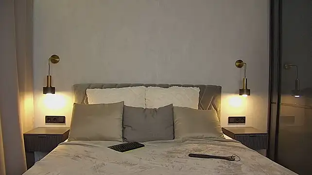 Kitty_Asstronaut - slap my ass with whip