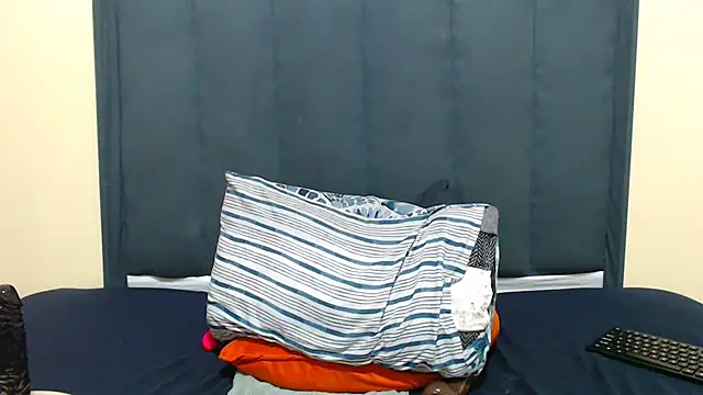 Kittykhloe22 - Ocean Squirt 👀💦💦🐬