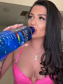 KylieKroftt - intense orgasm