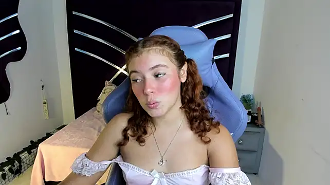 Ateneahtx - SLOPPY BLOWJOB IN TOPLESS