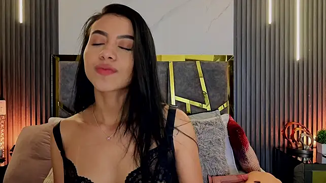 ScarletTorres - Oil Ass & Twerk