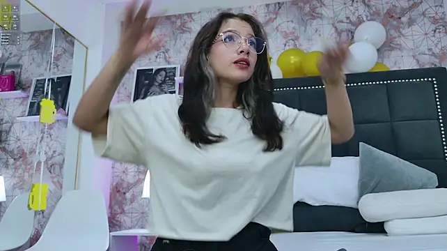 Angelique_Angell - I Warm You Up Only With My Tits🍒👄
