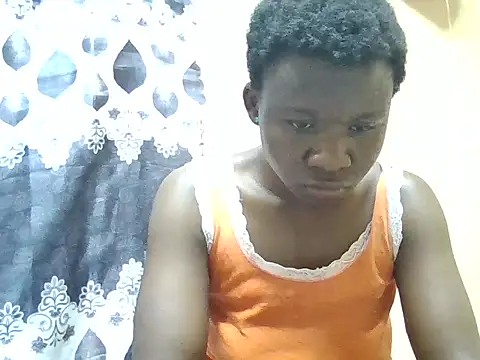 ToxicDoll01 - hii guiz plz help me to pay school fees