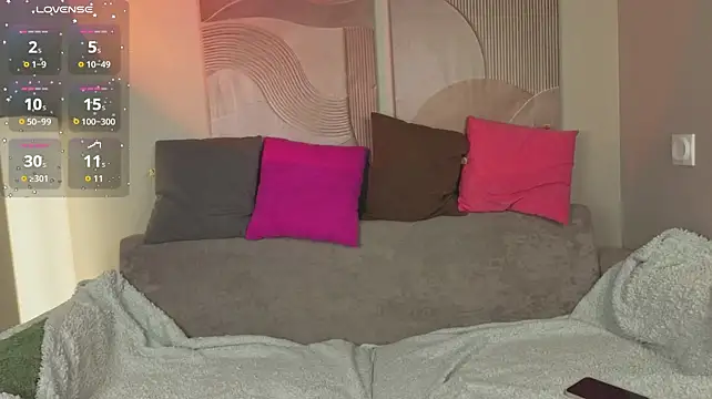 Juicy_Mollyy - FLASH BOOBS