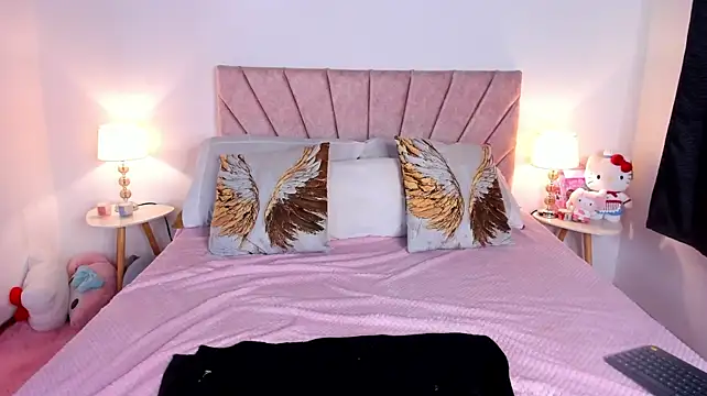 Princesstiny - Spank ass x5 in house