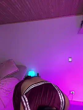 NandaVixen - Clamps tits🌸