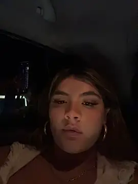I_melissaa - show my boobs public