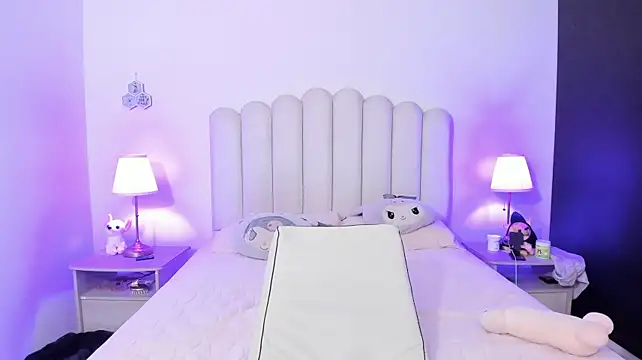 SofieBunnie - make me wet