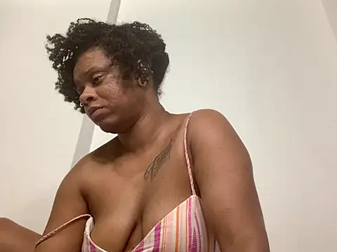 PlatinumKitti - Cream on Dildo