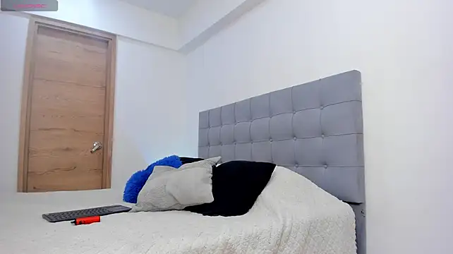 Hannah_miltonn - doggy style position and spanking
