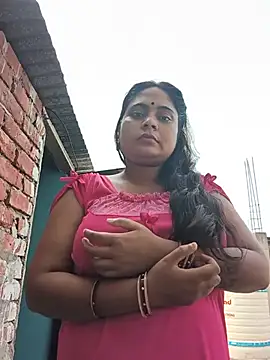 Aanushka - Pusssy show 👅