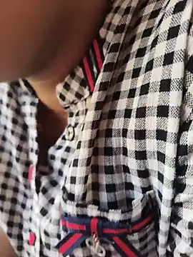 Lily-Darlling - Ass show without panty