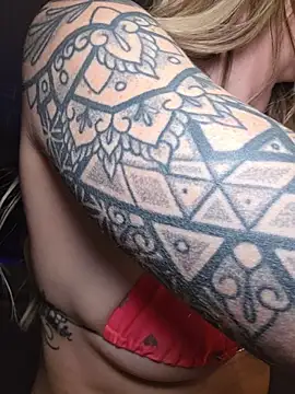 Laurenlotus - Booty Claps 🍑 and winks!