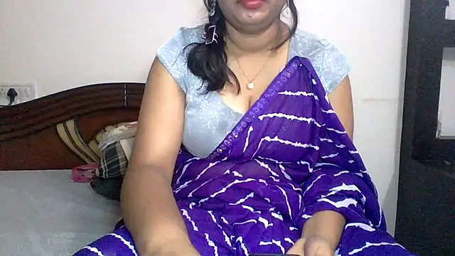 Kannada-Anu-Anu2002 - full nude in public 5min