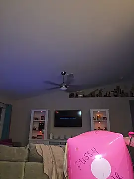Laurenlotus - Booty Claps 🍑 and winks!